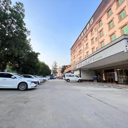 Frida Hotels Guangzhou Baiyun International Airport Εξωτερικό φωτογραφία