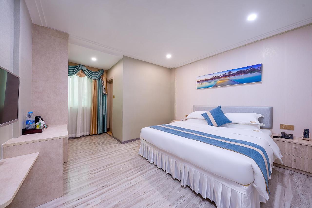 Frida Hotels Guangzhou Baiyun International Airport Εξωτερικό φωτογραφία