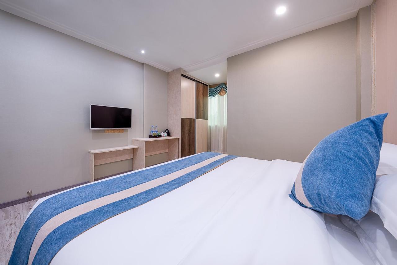 Frida Hotels Guangzhou Baiyun International Airport Εξωτερικό φωτογραφία