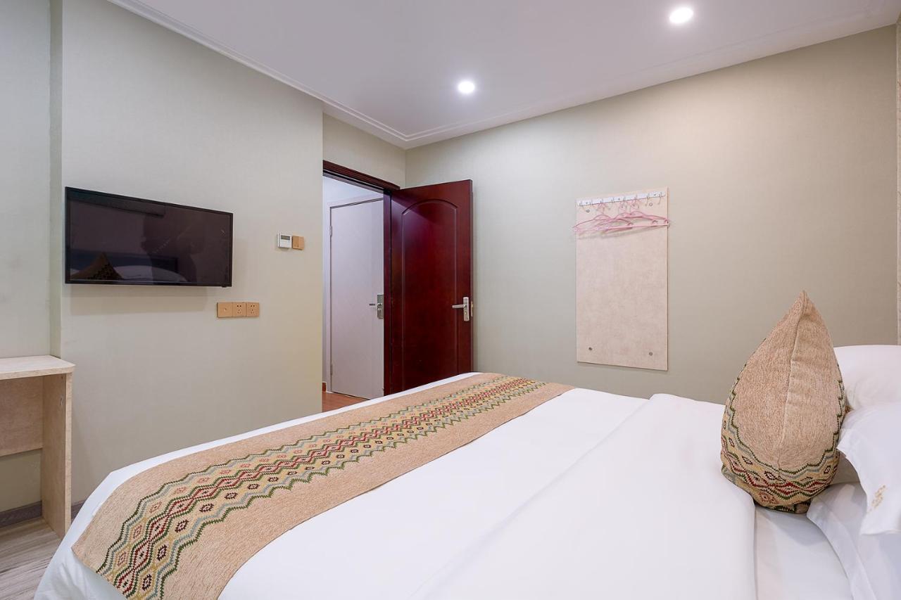 Frida Hotels Guangzhou Baiyun International Airport Εξωτερικό φωτογραφία